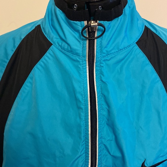 Nike Medium Light Blue Windbreaker w/ Double Zipper and Two Zip Pockets - Picture 4 of 13